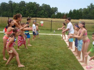 water balloon toss